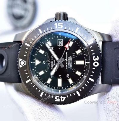 AAA Grade Breitling Superocean Swiss 2824 Watch Replica SS Black Bezel